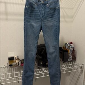 Banana Republic Women's Skinny Jeans in Blue